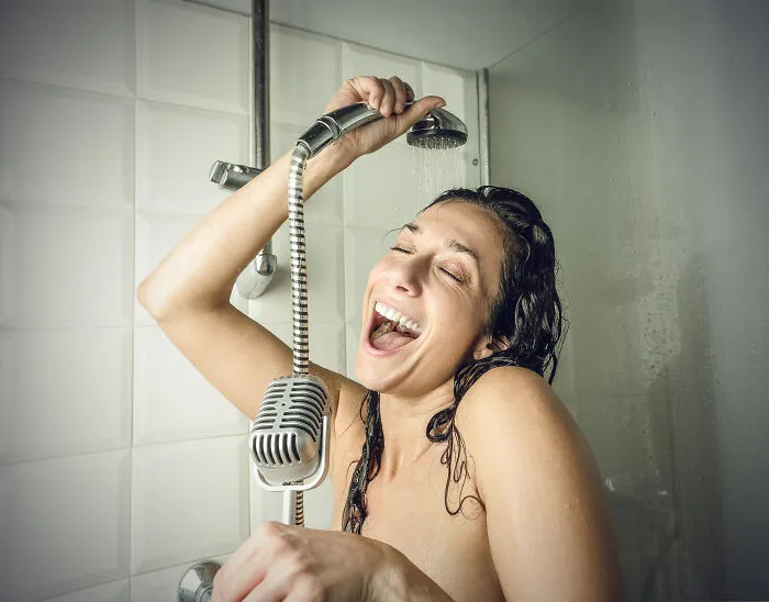 These 37 Accidental Sends Were So Embarrassing, People Still Think About Them At 2 A.M.