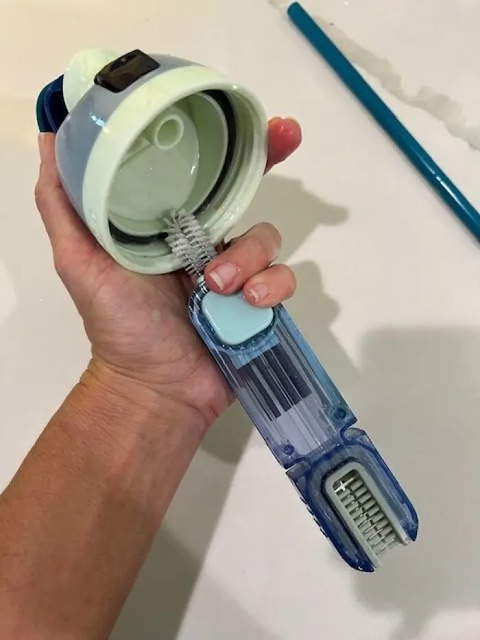 Those Gross, Hidden Gunk Traps In Your Travel Mugs Can Be Sparkling Clean For Your In-Laws' Visit With A <a Style="Display:inline;" Href="Https://Www.amazon.com/Vidonio-Bottle-Cleaning-Brush-Multifunctional/Dp/B0dwmrrgfg?ie=utf8&th=1&linkcode=ll1&tag=bpraccoon-20&linkid=998f868fcbb2eb0d32b0cdfdff9f8694&language=en_us&ref_=as_li_ss_tl" Target="_blank"> <span Style="Font: Inherit; Color: #d74b1f;"> 4 In 1 Cup Lid Gap Cleaning Brush</Span>