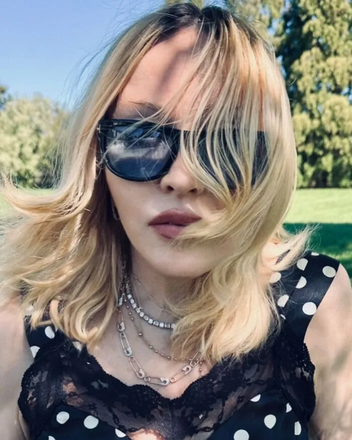 "Kelly Osbournes Triumphant Mess Up": 40 Moments Celebs Thought They Were Being Humble But Were Just Clueless