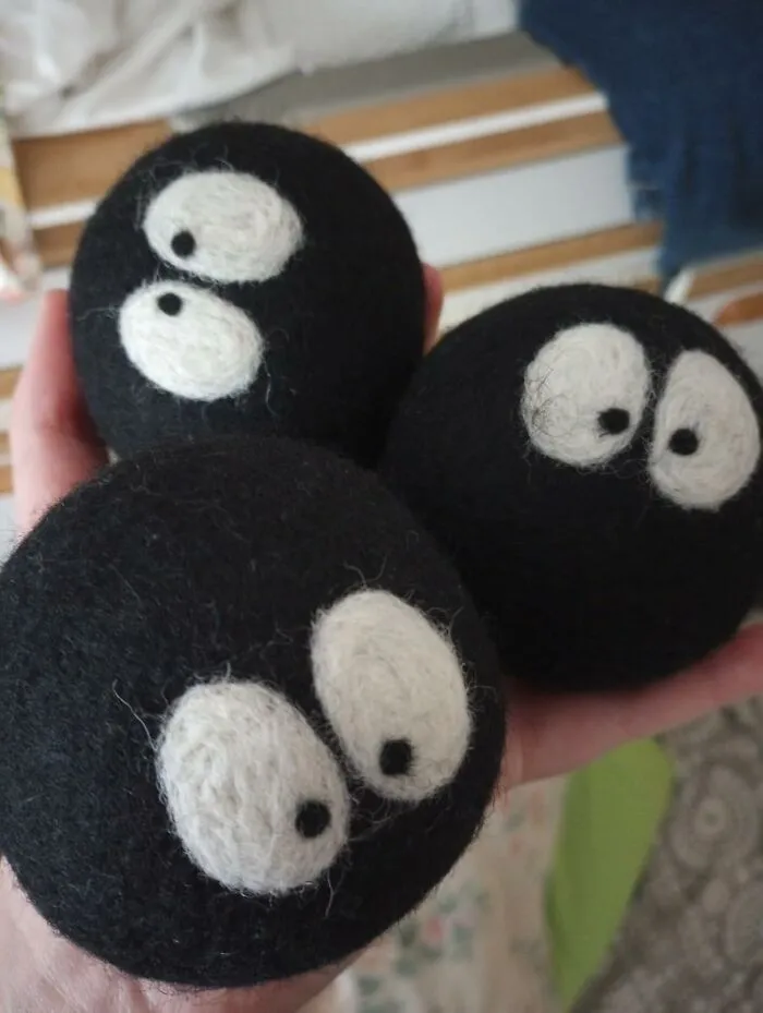 Your Laundry Is Officially Breaking Up With Its Toxic, Clingy Ex (A.k.a. Single-Use Dryer Sheets) And Entering A Healthy Relationship With A Flock Of Adorable <a Style="Display:inline;" Href="Https://Www.amazon.com/Friendsheep-Organic-Reusable-Handmade-Softener/Dp/B0cmmndt63?ie=utf8&th=1&linkcode=ll1&tag=bpbobcat-20&linkid=df983b1cc7153369332cb7ae5f1beac9&language=en_us&ref_=as_li_ss_tl" Target="_blank">  <span Style="Font: Inherit; Color: #d74b1f;"> Friendsheep Wool Dryer Balls </Span>