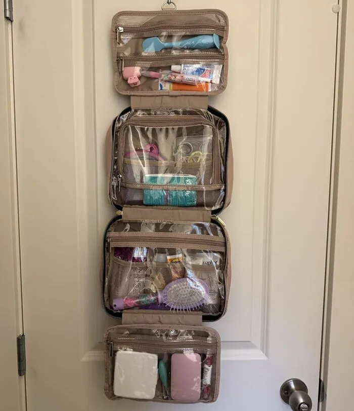 This Unfolding <a Style="Display:inline;" Href="Https://Www.amazon.com/Nishel-Full-Sized-Conditioner-Travel-Size-Accessories/Dp/B0cxcrzc7w?ie=utf8&th=1&linkcode=ll1&tag=bpsheep-20&linkid=fa6d4aa22d3b647b9adbf78286cc22b9&language=en_us&ref_=as_li_ss_tl" Target="_blank"> <span Style="Font: Inherit; Color: #d74b1f;"> Travel Toiletry Bag </Span> Makes Packing Your Potions Less Chaotic