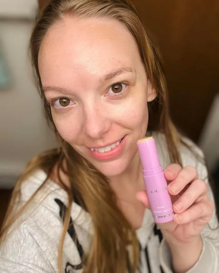 Get Ready To Look Like You Just Walked Off A K-Drama Set Because The <a Style="Display:inline;" Href="Https://Www.amazon.com/Kahi-Brightener-Moisture-Hydrating-Multi-Purpose/Dp/B0cpp91hzj?ie=utf8&th=1&linkcode=ll1&tag=bpsheep-20&linkid=b7a4a739599ce4b6c22ef8492a65bf2d&language=en_us&ref_=as_li_ss_tl" Target="_blank"> <span Style="Font: Inherit; Color: #d74b1f;"> Kahi Balm Series </Span> Is About To Give You That Glazed Donut Glow