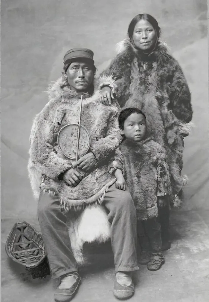 Inuit Family