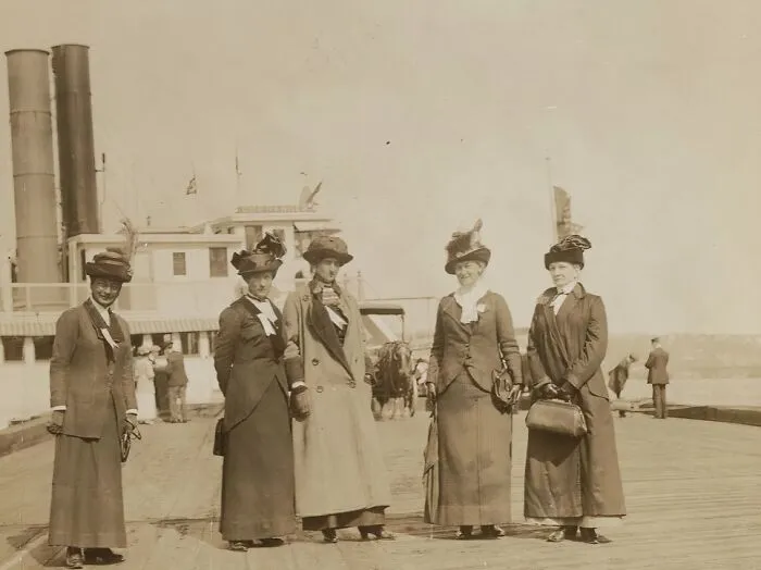 A Group Of Anti-Suffrage Leaders Who Organized A Barge Excursion Up The Hudson River For A Decoration Day Picnic In New York, 1913