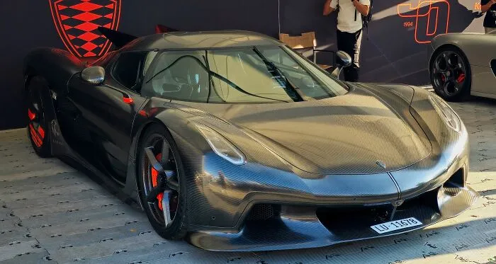 Koenigsegg Jesko Absolut - 330 Mph (531 Km/H)