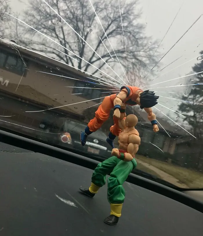 Se rajó el parabrisas y lo arreglé del único modo que sé
