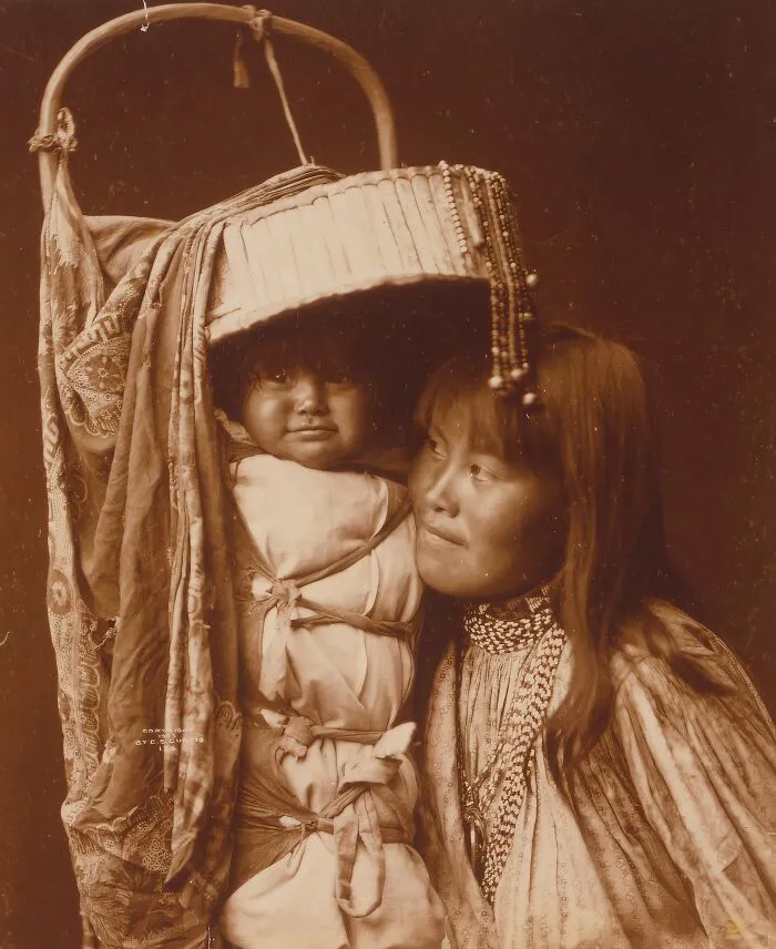 Apache Mother And Child, 1903