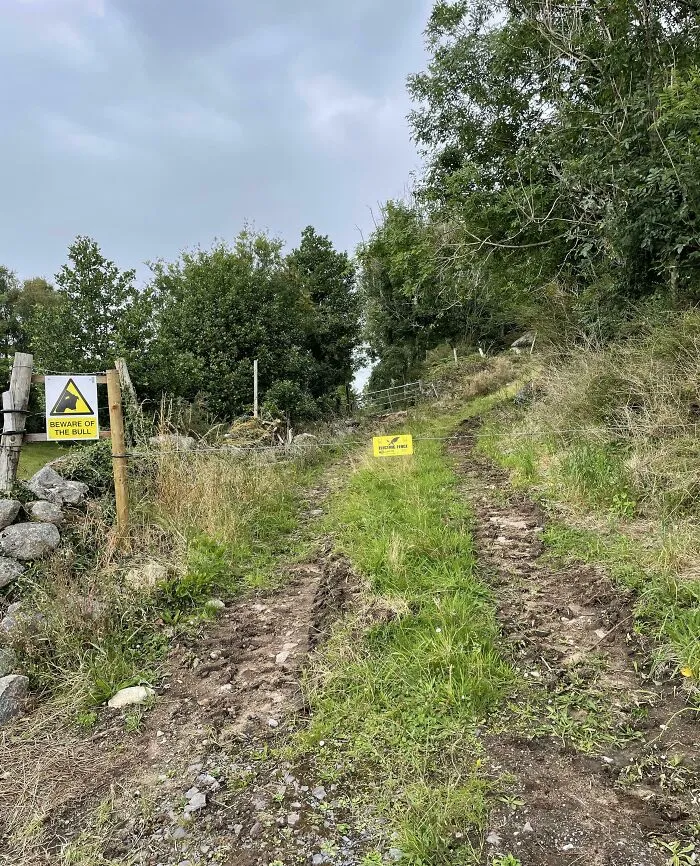 We Own The Property/ The Entrance To This Road But Our Neighbour Put Up An Electric Wire And Sign Across It
