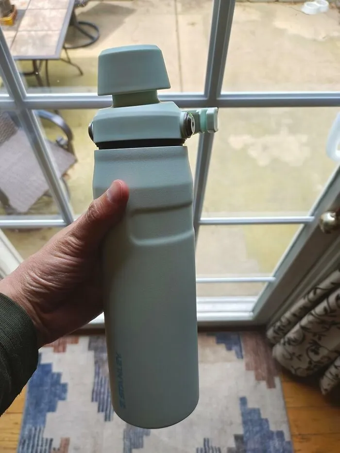 Your Emotional Support Water Bottle Just Got An Upgrade With This <a Style="Display:inline;" Href="Https://Www.amazon.com/Lightweight-Leakproof-Insulated-Stainless-BPA-Free/Dp/B0d37x2pw7?ie=utf8&th=1&linkcode=ll1&tag=bpsheep-20&linkid=535ab3d2b416bc246384b750e60b0bb0&language=en_us&ref_=as_li_ss_tl" Target="_blank"> <span Style="Font: Inherit; Color: #d74b1f;"> Stanley Iceflow </Span> That Lets You Chug Away Your Anxieties At Record Speed
