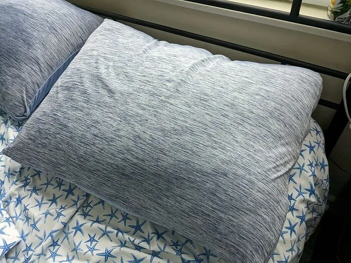Flipping Your Pillow For The "Cool Side" Can Become A 24/7 Reality With Some Seriously Refreshing <a Style="Display:inline;" Href="Https://Www.amazon.com/Luxear-Pillowcase-Japanese-Breathable-Eco-Friendly/Dp/B086bcct5l?ie=utf8&th=1&linkcode=ll1&tag=bpsquid-20&linkid=5ab0c9dff256979ee334cc3fc61d446c&language=en_us&ref_=as_li_ss_tl" Target="_blank">  <span Style="Font: Inherit; Color: #d74b1f;"> Cooling Pillow Cases</Span>