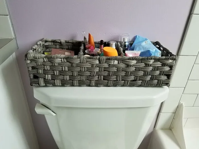 You Can Give Your Spare Toilet Paper Rolls The Chic, Boutique Hotel Home They Truly Deserve, Instead Of Letting Them Huddle On The Floor, With A <a Style="Display:inline;" Href="Https://Www.amazon.com/Larger-Compartments-Toilet-Basket-Topper/Dp/B088r7k5gb?ie=utf8&th=1&linkcode=ll1&tag=bprabbit-20&linkid=5148aef6f60069d1d0f25bd01f4ad9de&language=en_us&ref_=as_li_ss_tl" Target="_blank">  <span Style="Font: Inherit; Color: #d74b1f;"> Toilet Tank Topper Woven Basket </Span>