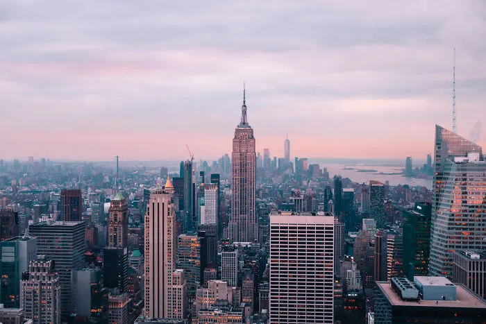 New York – The Unapologetic Hustler