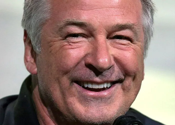 “A Total Gentleman”: 50 Times People Ran Into Celebrities And Had The Wildest Experiences