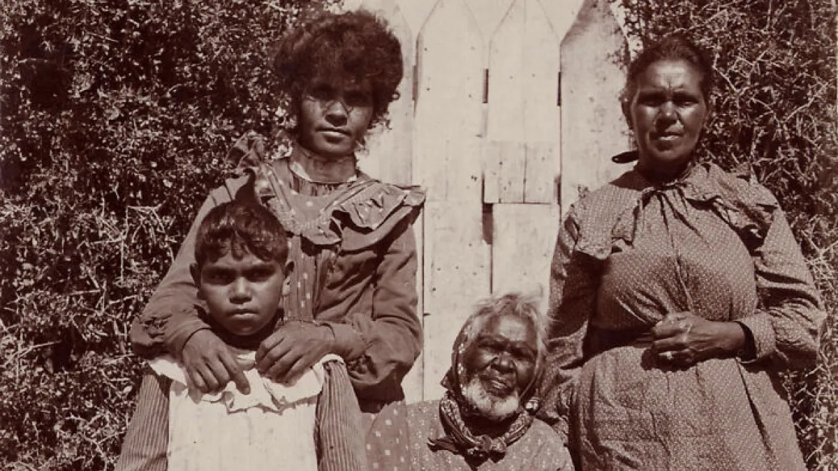 Rare Glimpses Into 1900s Indigenous Australians Through 43 Striking Photos