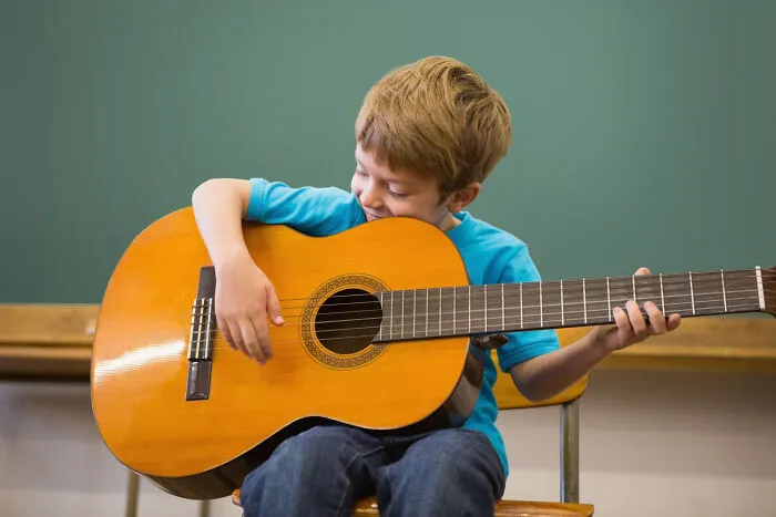 These Kids Had The Nerve To Pull Off These 32 Unhinged Things In School Without Hesitation