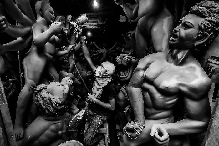 My 30 Photos Showcasing Streetscapes And Candid Moments