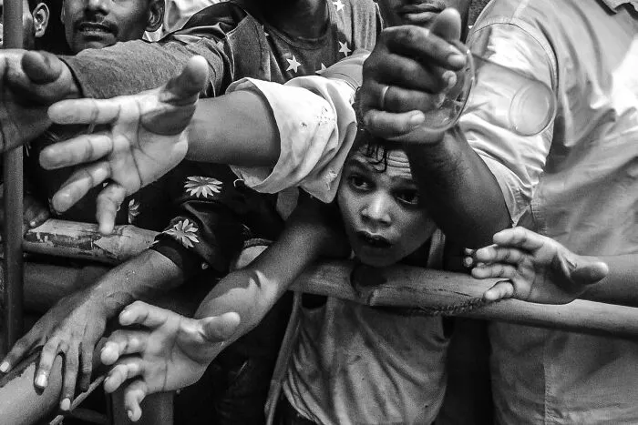 My 30 Photos Showcasing Streetscapes And Candid Moments