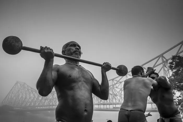 My 30 Photos Showcasing Streetscapes And Candid Moments