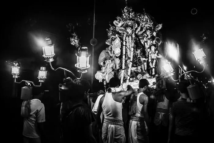 My 30 Photos Showcasing Streetscapes And Candid Moments
