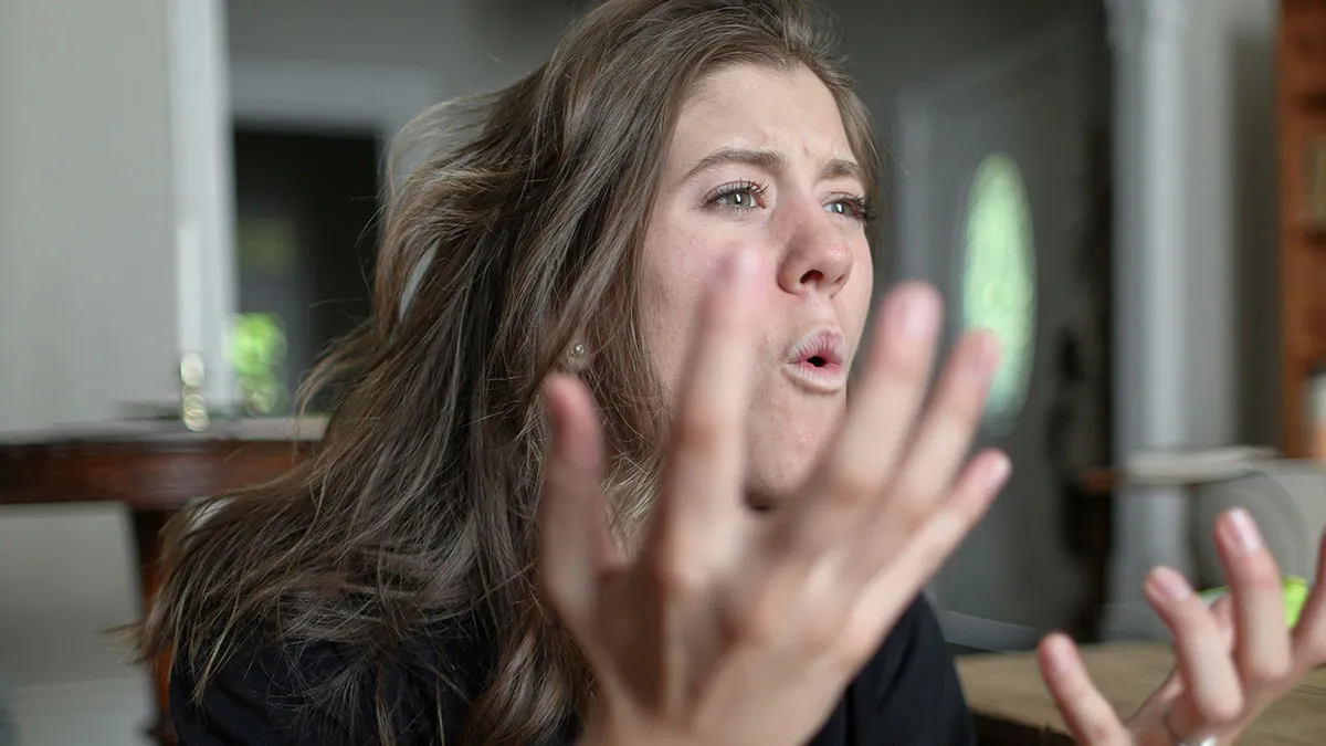 Woman Left Home As Teenager To Avoid Her Half-Sister, The Truth Finally Comes Out Years Later