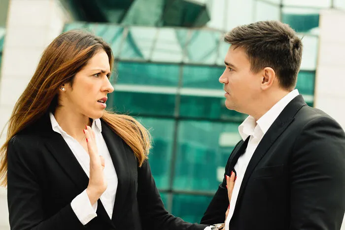 28 Things People Believe Are Just Ticking Explosives That Will Go Off Any Minute