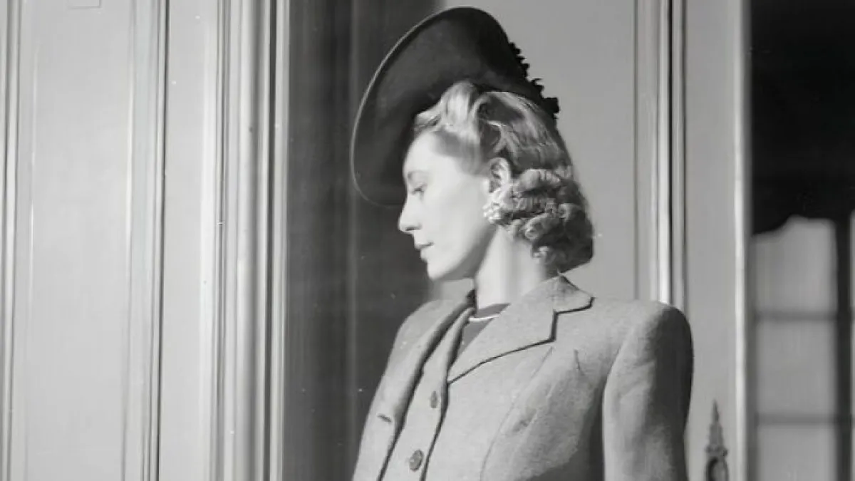 How British Women Kept Their Style During WWII Restrictions (35 Pictures)