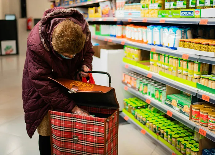 Only At Walmart: 43 Crazy Stories Employees Actually Witnessed While Working At Walmart