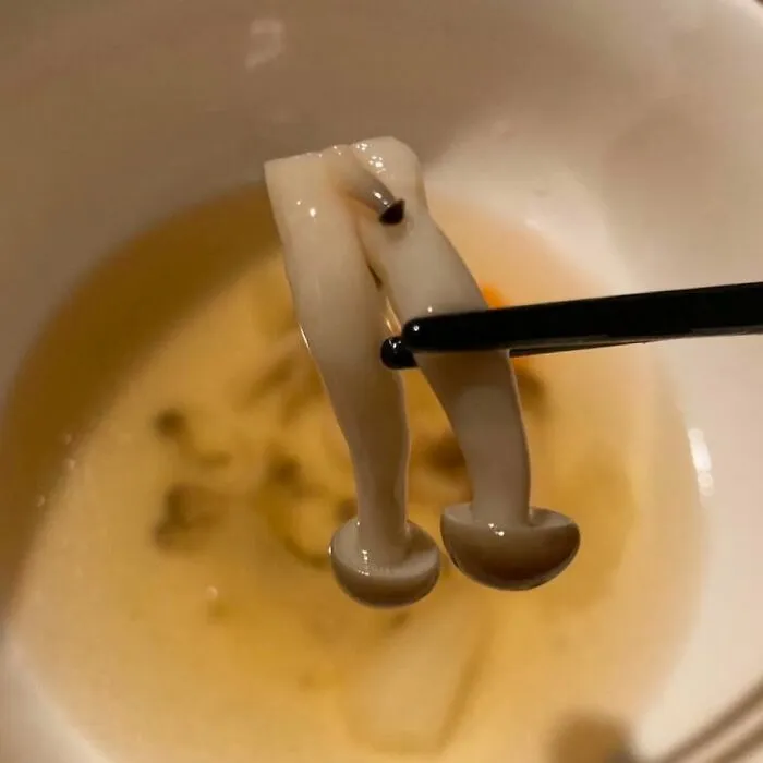 50 Cursed Images That Are Hard To Look At But Harder To Ignore (New Pics)