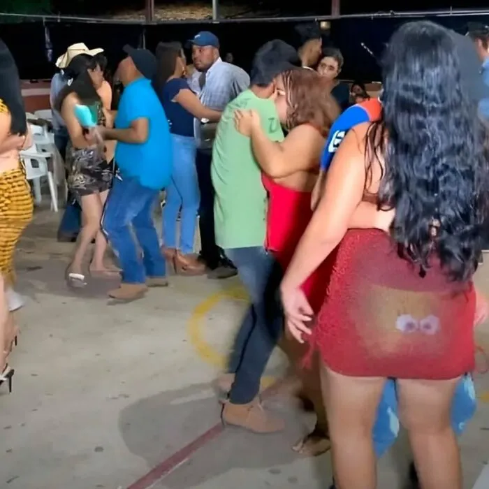 50 Cursed Images That Are Hard To Look At But Harder To Ignore (New Pics)
