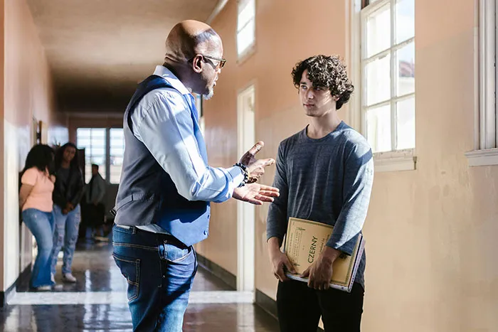 41 College Admissions Lies That Were So Dumb They Made Officers Stop In Their Tracks