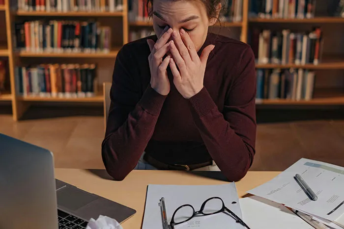 41 College Admissions Lies That Were So Dumb They Made Officers Stop In Their Tracks