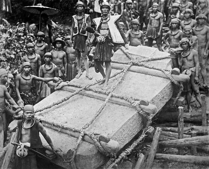 Bawomataluo Villagers Dragging A Megalith In 1915