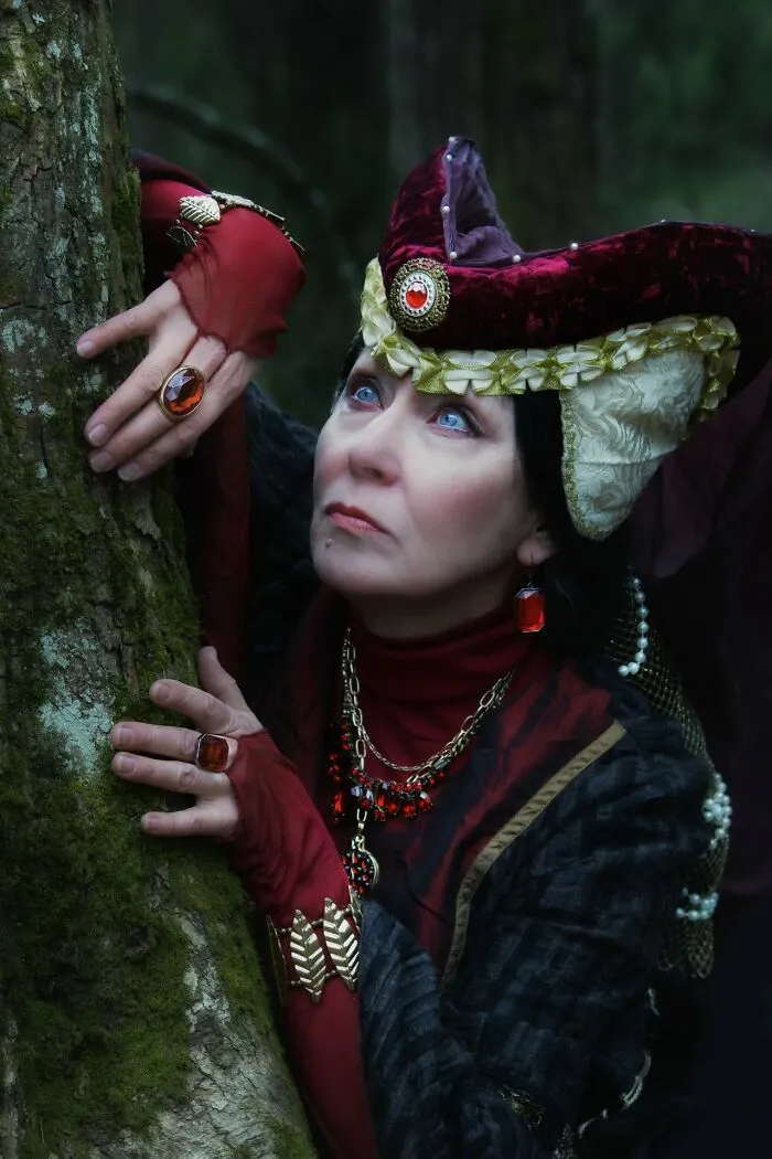 39 Cosplays Inspired By History, Folklore, And Fairy Tales Brought To Life By Marina Badianova (New Pics)