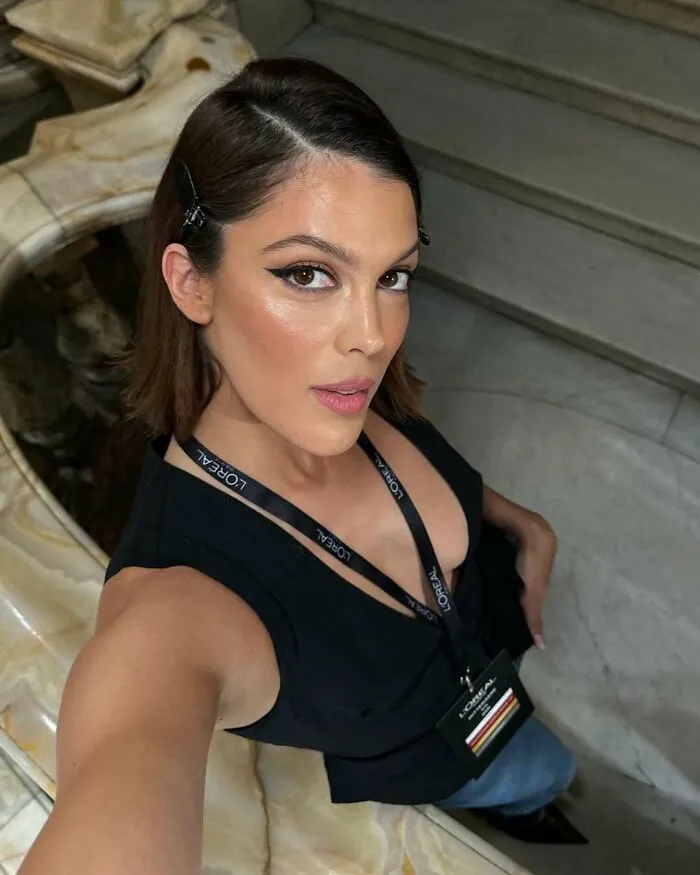 Iris Mittenaere - France (2016)