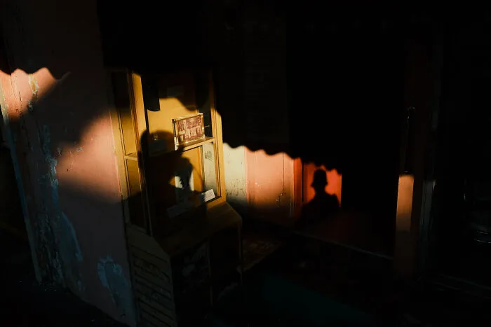 This Photographer Captures The Abstract Poetry Hidden In Reality (48 Pics)