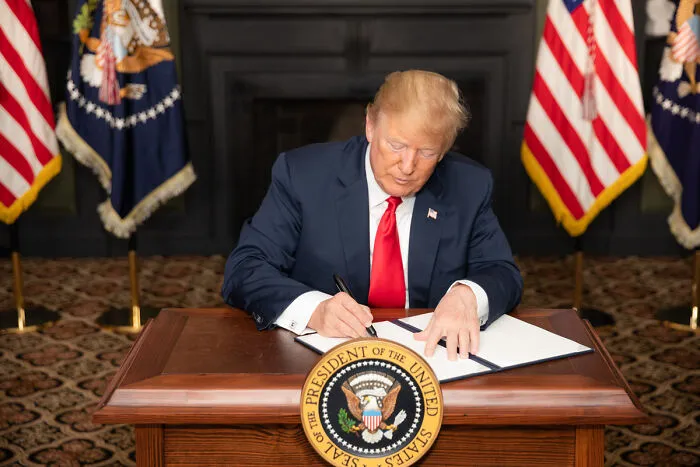 The USA Further Escalated The Attack On Iranian Nuclear Facilities 