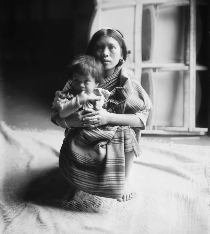 Iggorote Woman & Child, Philippines, Circa 1890s