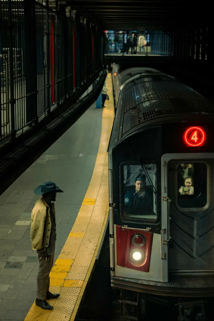 Finalist, 2024: "Heading Uptown" By Gavin Doran