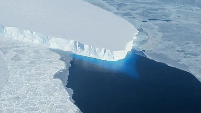 37 Things That Are Dangerously Close To Collapse And Should Be Talked About More