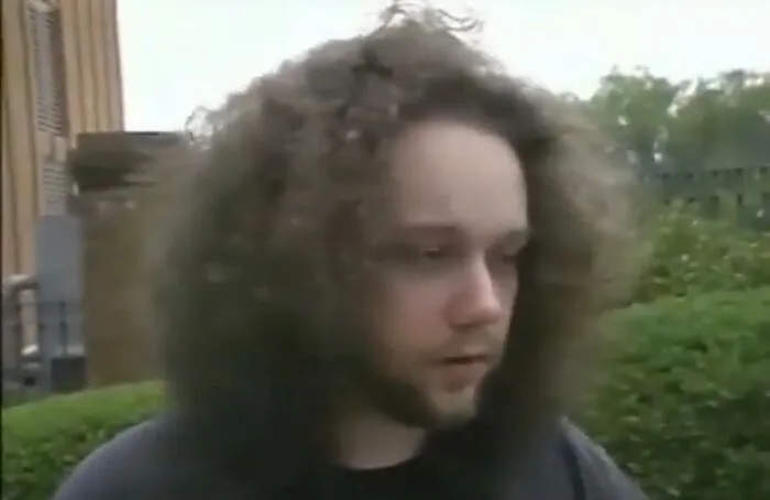 People Recall 42 Innocent Videos That Hide Creepy And Disturbing Stories Behind Their Scenes