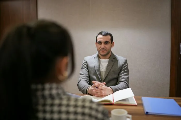 47 Times Interviewers Accidentally Revealed How Awful The Job Really Was