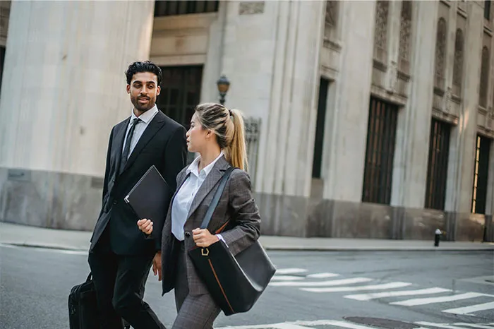 Someone Asks "Street-Smart" People To Share Their Tips And Tricks, 50 Deliver