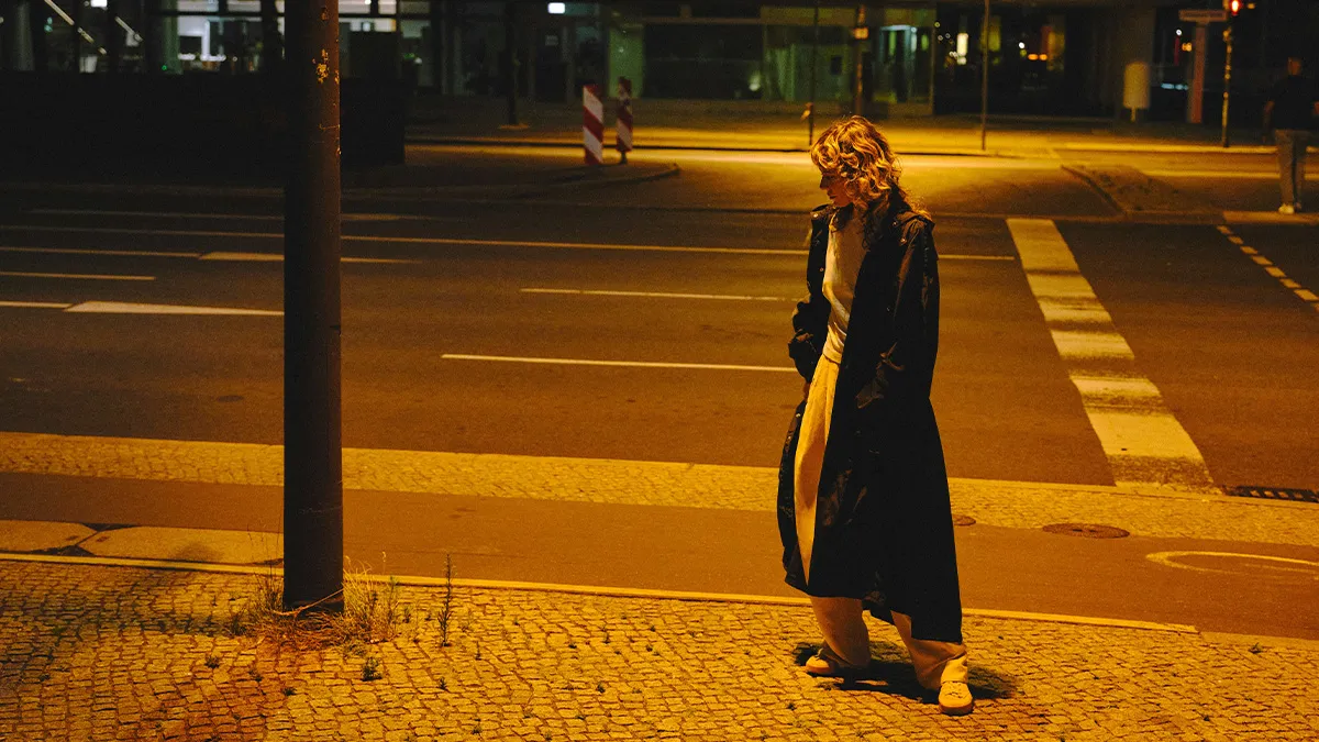 Someone Asks "Street-Smart" People To Share Their Tips And Tricks, 50 Deliver