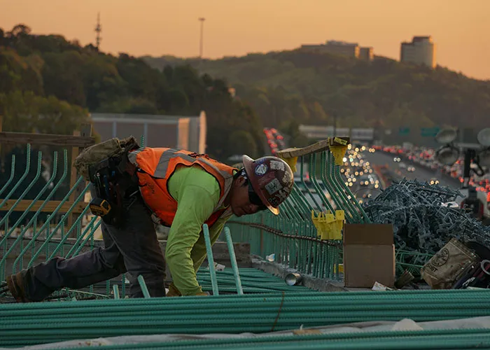 “We All Froze”: 37 Job Site Incidents That Still Give Workers Chills