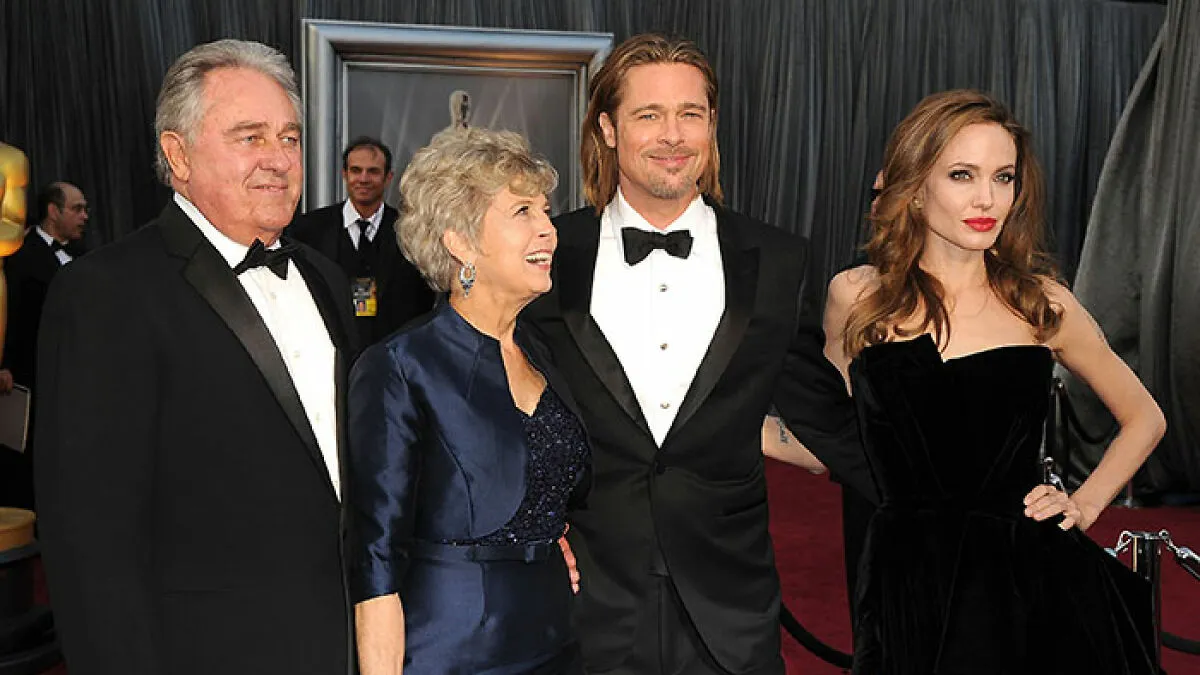 Mass Support After People Discover Brad Pitt's Final Public Message To His Mom Before Her Passing
