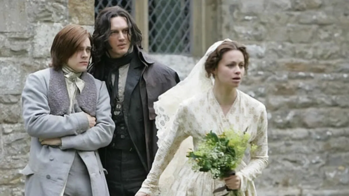 “Sign Me Up”: Controversial ‘Wuthering Heights’ Adaptation Stuns Viewers With Severe Adult Scene