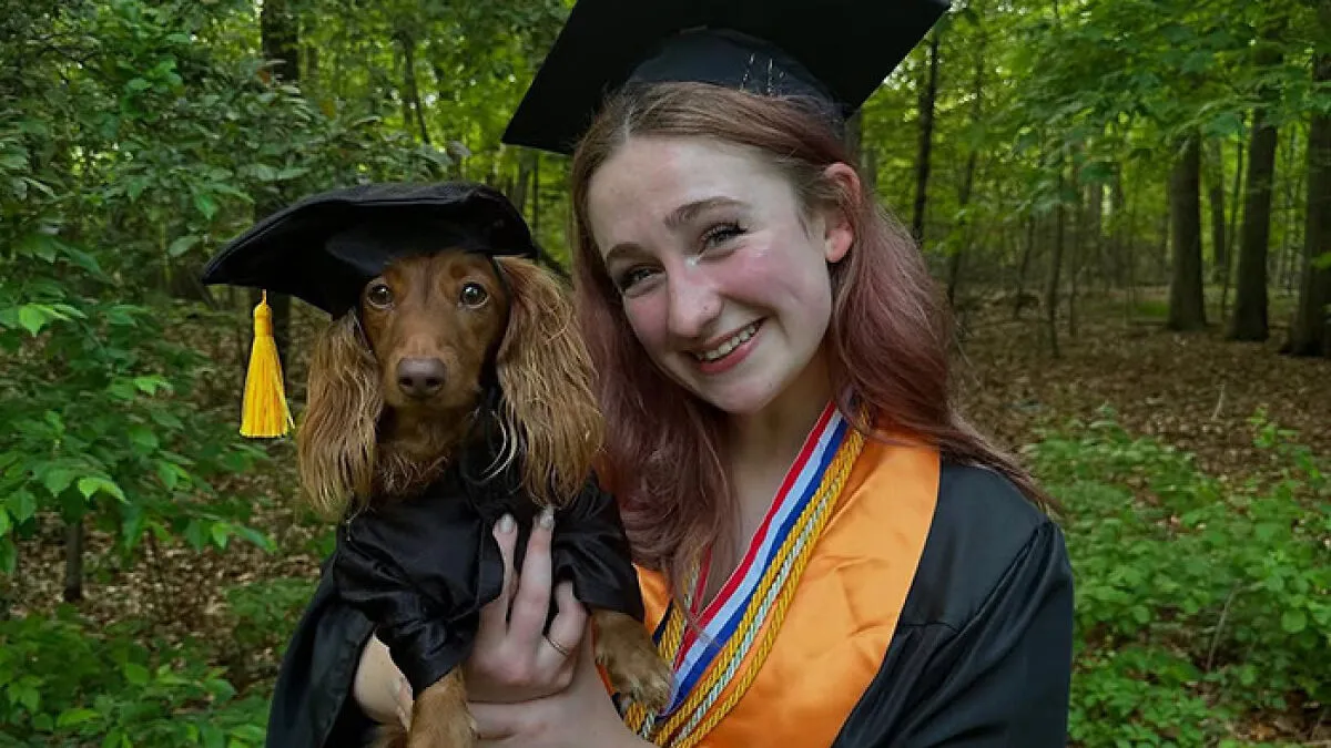 Woman Joins "Anti-Loneliness Club" To Make New Friends—It Turns Out To Be The 'Cruelest Prank Ever'