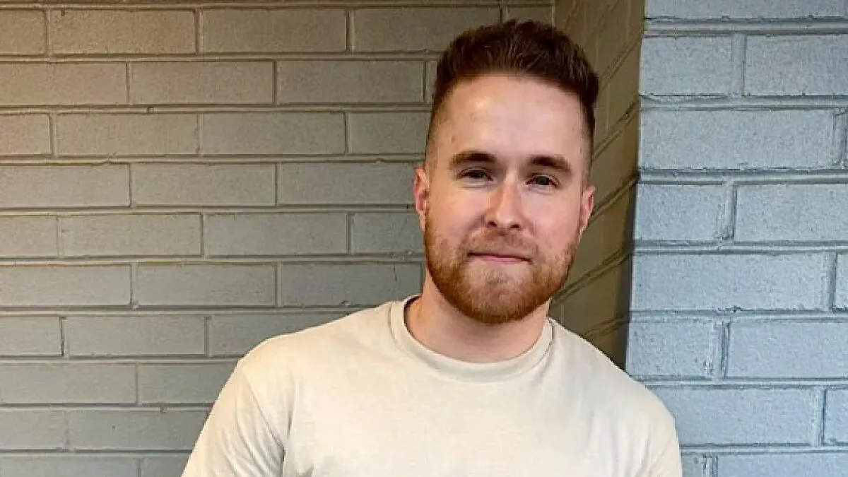 'Short King' Brutally Rejected By Woman Goes Viral As People Debate Height Preferences In Dating
