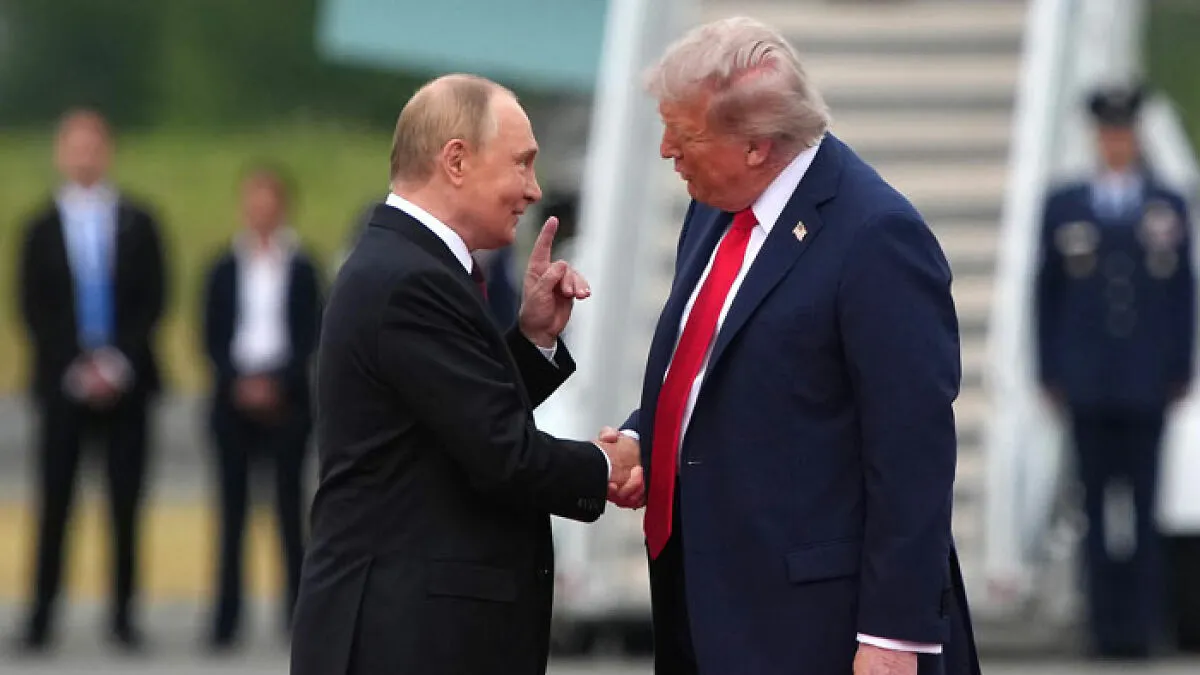 Trump and Putin's Awkward 'Yanking' Handshake Goes Viral Amid Historic Meeting As Body Language Expert Reveals Significance