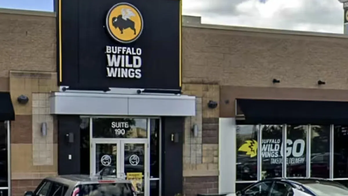 Teen Says Restaurant Server Forced Her To ‘Prove’ Her Gender In Disturbing Altercation